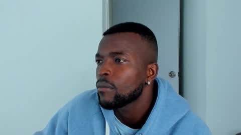 Dylan Taylor online show from 11/02/25, 03:31