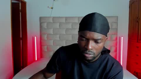 Dylan Taylor online show from 02/12/26, 03:56