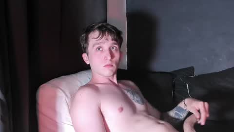 ---DYLAN--- online show from 11/28/25, 04:37