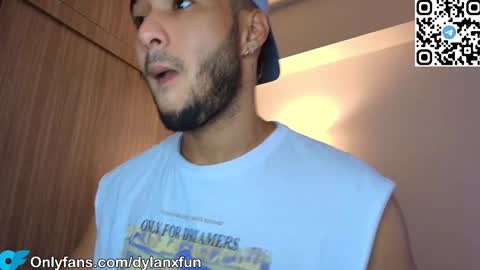 Snapshot of dylanxfun chatting on 09/09/25, 02:05 dylanxfun online show from 09/09/25, 02:05