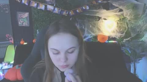 Dyna online show from 10/20/25, 02:01