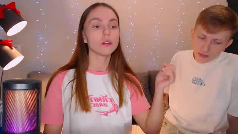 Snapshot of dyrinda chatting on 01/21/25, 12:25 Julia and Dima online show from 01/21/25, 12:25