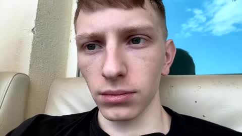 Snapshot of dyrinda chatting on 01/31/25, 10:10 Julia and Dima online show from 01/31/25, 10:10