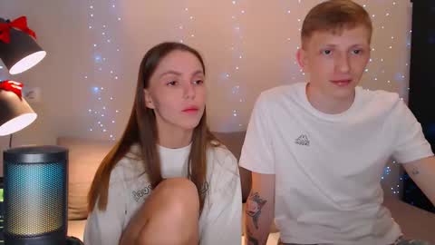 Snapshot of dyrinda chatting on 02/10/25, 09:04 Julia and Dima online show from 02/10/25, 09:04