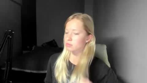 fansly - yourbestbaby online show from 02/12/25, 04:33