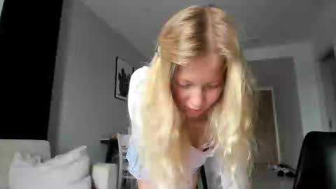 fansly - yourbestbaby online show from 02/14/25, 03:11