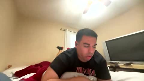 Snapshot of e_lord26 chatting on 01/06/26, 03:27 e_lord26 online show from 01/06/26, 03:27