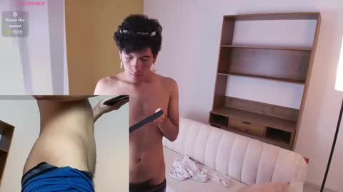 Snapshot of e_r_o_s_ chatting on 09/18/25, 10:23 John online show from 09/18/25, 10:23