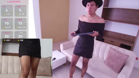 Snapshot of e_r_o_s_ chatting on 09/21/25, 02:29 John online show from 09/21/25, 02:29