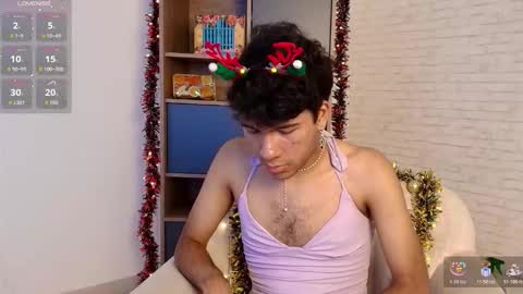 Snapshot of e_r_o_s_ chatting on 11/26/25, 10:11 John online show from 11/26/25, 10:11