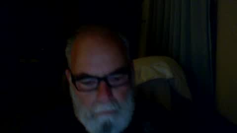 Snapshot of earl52 chatting on 07/14/26, 02:27 earl52 online show from 07/14/26, 02:27