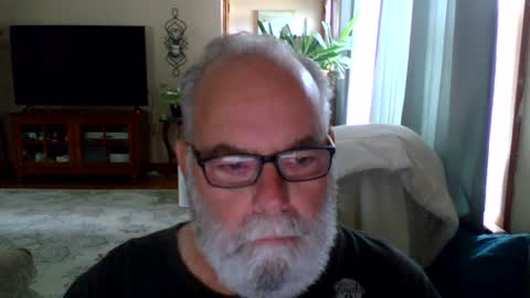 Snapshot of earl52 chatting on 07/14/26, 12:55 earl52 online show from 07/14/26, 12:55