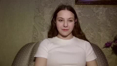 Yuni online show from 03/23/26, 04:33