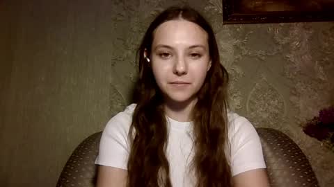 Yuni online show from 04/21/26, 04:23