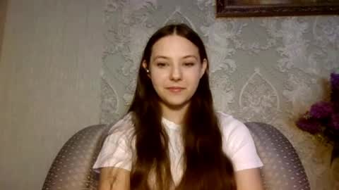 Yuni online show from 04/25/26, 06:16