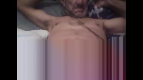 Snapshot of easye4015 chatting on 11/10/25, 12:15 Easye online show from 11/10/25, 12:15