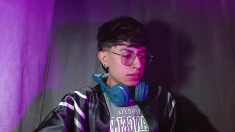 Snapshot of eather_luxury chatting on 01/04/25, 07:13 eather_luxury online show from 01/04/25, 07:13