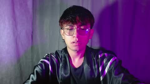 Snapshot of eather_luxury chatting on 02/15/25, 07:39 eather_luxury online show from 02/15/25, 07:39