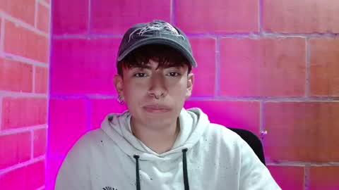 Snapshot of eather_luxury chatting on 11/15/25, 08:16 eather_luxury online show from 11/15/25, 08:16