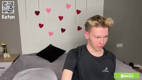 Snapshot of eaton_ chatting on 02/15/26, 07:10 eaton_ online show from 02/15/26, 07:10