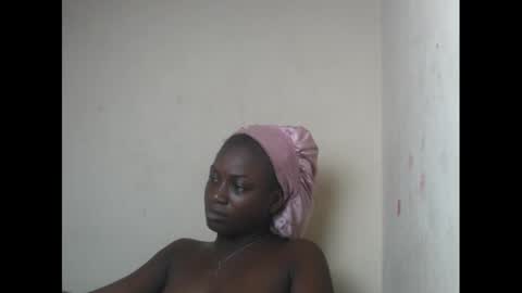 Snapshot of eatuupx chatting on 01/10/25, 01:52 eatuupx online show from 01/10/25, 01:52