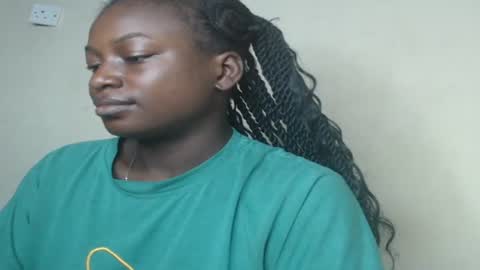 Snapshot of eatuupx chatting on 01/19/25, 07:57 eatuupx online show from 01/19/25, 07:57