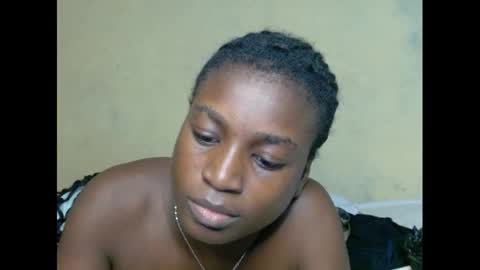 Snapshot of eatuupx chatting on 03/06/25, 10:15 eatuupx online show from 03/06/25, 10:15