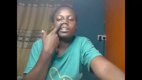 Snapshot of eatuupx chatting on 09/08/25, 09:36 eatuupx online show from 09/08/25, 09:36