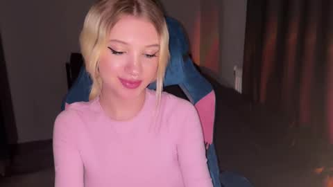 Snapshot of eazylove156 chatting on 03/07/25, 12:15 Michael online show from 03/07/25, 12:15