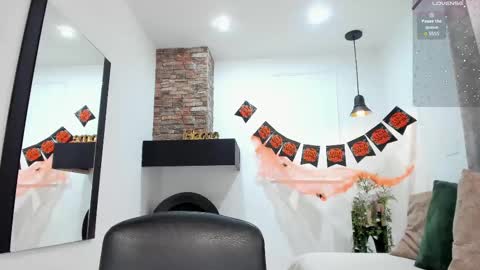      online show from 10/31/25, 12:17