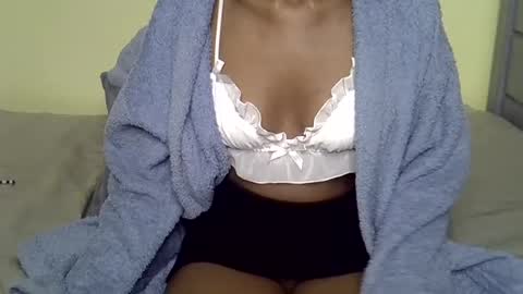 Snapshot of eboniana chatting on 06/26/26, 05:28 eboniana online show from 06/26/26, 05:28