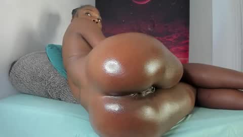 2 online show from 12/04/25, 07:33