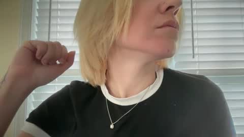 americnbarbie online show from 11/14/25, 07:56