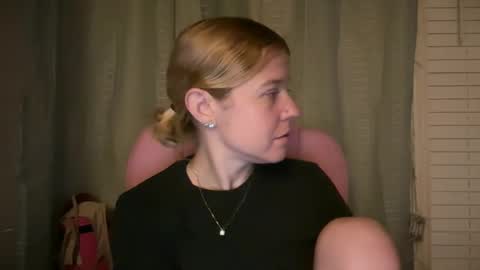 americnbarbie online show from 04/18/26, 01:31