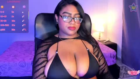 ebony__queen2 online show from 04/21/26, 09:17