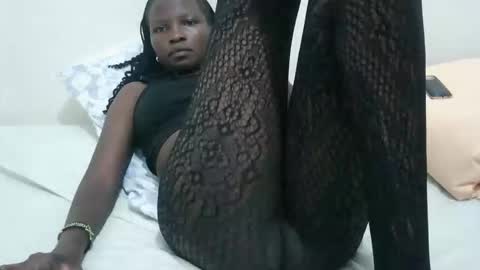 ebony_babbe online show from 11/30/25, 08:13