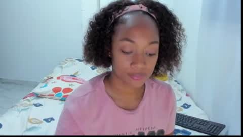 Snapshot of ebony_banks chatting on 06/11/26, 03:04 Liz online show from 06/11/26, 03:04