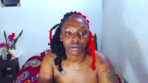 Snapshot of ebony_chayna chatting on 02/17/25, 12:32 chayna smith online show from 02/17/25, 12:32