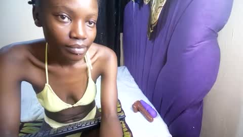 Snapshot of ebony_desire1 chatting on 05/21/26, 02:07 Desire online show from 05/21/26, 02:07