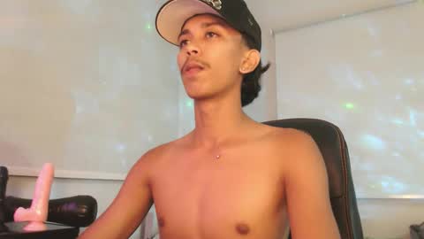 Snapshot of ebony_fuckboy chatting on 11/23/25, 04:51 ebony_fuckboy online show from 11/23/25, 04:51