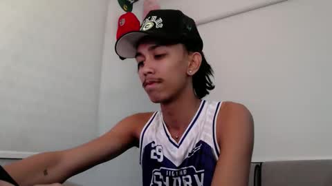 Snapshot of ebony_fuckboy chatting on 01/05/26, 05:27 ebony_fuckboy online show from 01/05/26, 05:27