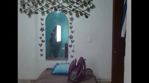 ebony_luna1 online show from 04/22/26, 12:18