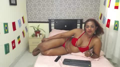 Snapshot of ebony_milf83 chatting on 06/27/26, 08:36 Eva online show from 06/27/26, 08:36