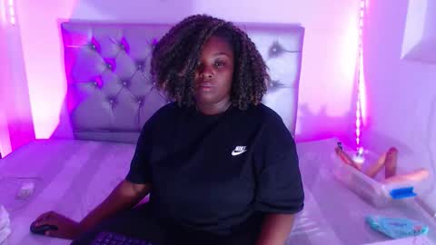 LINA  online show from 10/09/25, 03:15