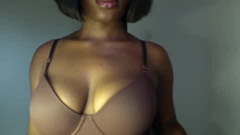 delilah online show from 04/08/26, 10:59