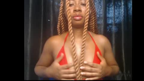 Queen online show from 04/26/26, 10:24