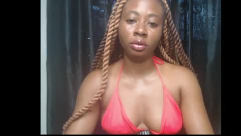 Snapshot of ebony_queenx chatting on 04/29/26, 09:13 Queen online show from 04/29/26, 09:13