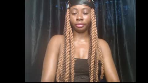 Snapshot of ebony_queenx chatting on 04/30/26, 09:48 Queen online show from 04/30/26, 09:48