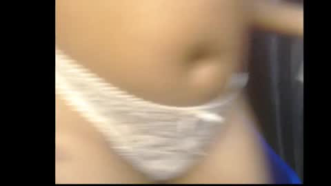 Snapshot of ebony_queenx chatting on 05/11/26, 04:37 Queen online show from 05/11/26, 04:37