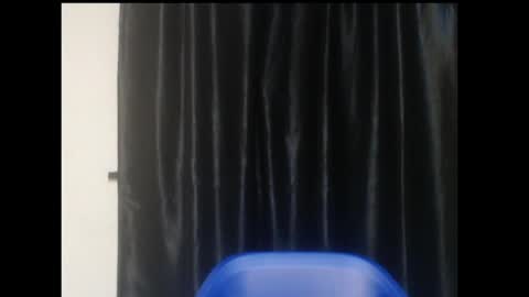 Snapshot of ebony_queenx chatting on 05/20/26, 10:05 Queen online show from 05/20/26, 10:05